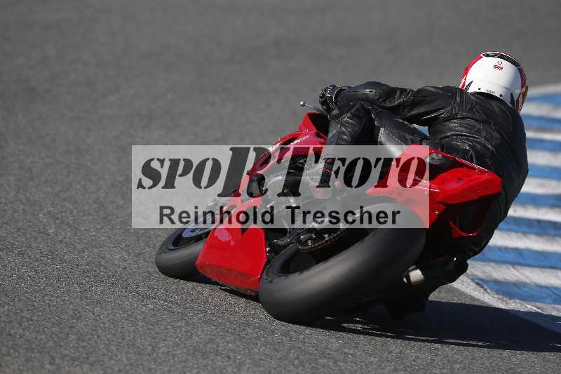 /Archiv-2024/02 29.01.-02.02.2024 Moto Center Thun Jerez/Gruppe blau-blue/151